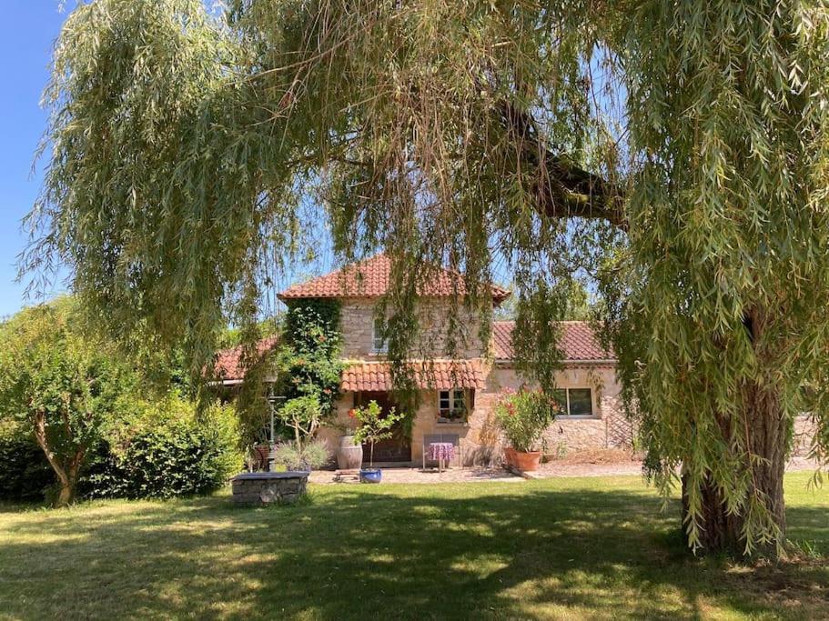Prudhomat Vakantiehuis La Poire, Op Landgoed Aan De Dordogne מראה חיצוני תמונה